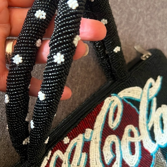 RARE Vintage SEED BEADED COCA COLA Top Handle Bag - Picture 14 of 15
